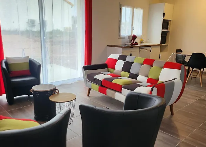 Parenthese Proche Du Futuroscope *